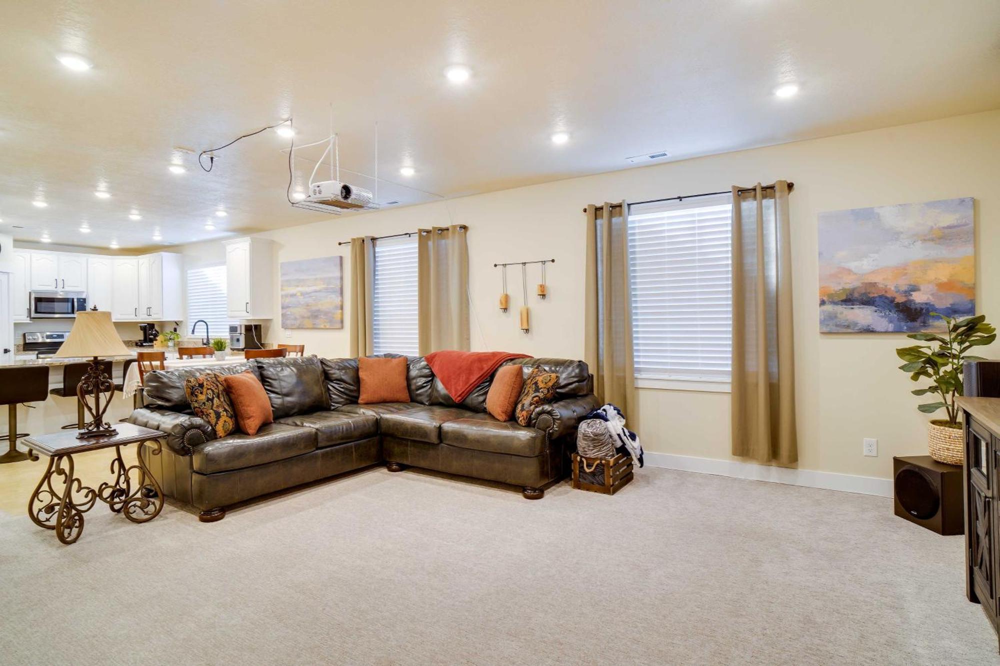 Contemporary Home With Grill Near Utah Lake! Saratoga Springs エクステリア 写真