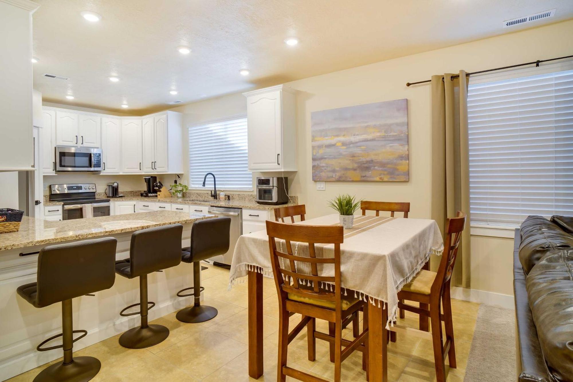 Contemporary Home With Grill Near Utah Lake! Saratoga Springs エクステリア 写真
